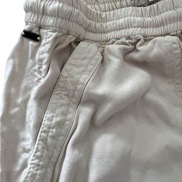 O'Neill Cream Ankle Cropped Pants - Picture 5 of 8